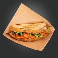 Сэндвич с Нео курицей, веган сыром и песто в PITA