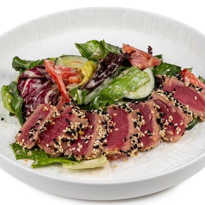 Салат Сезамо с тунцом в Гриль Хаус по цене 984 ₽