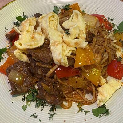 Сомьянг жареный лагман в Чайханакебаб по цене 549 ₽