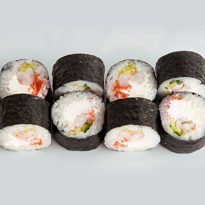 Ролл с креветкой и икрой масаго в Mad Chicken по цене 540 ₽