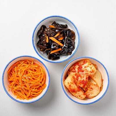 Панчан Сет в NYUSURI корейская кухня по цене 499 ₽