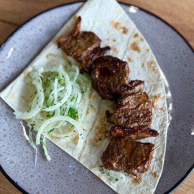 Шашлык из говядины в Ре.БРО мангал & BBQ по цене 800 ₽