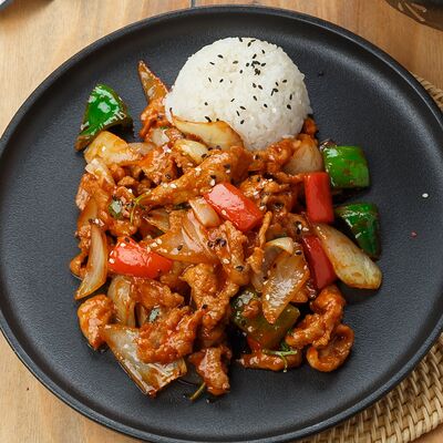 Свинина в остром соусев Шикэ по цене 730 ₽