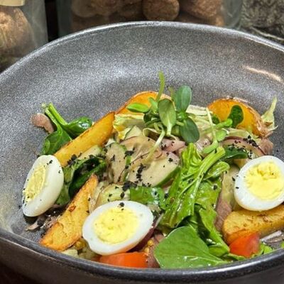 Салат с языком в FABRIKA по цене 620 ₽