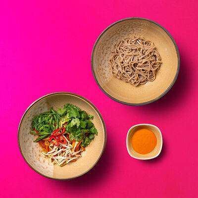 Вок с овощами, гречневой соба и соусом том ям в VASILCHUKI Chaihona №1 по цене 390