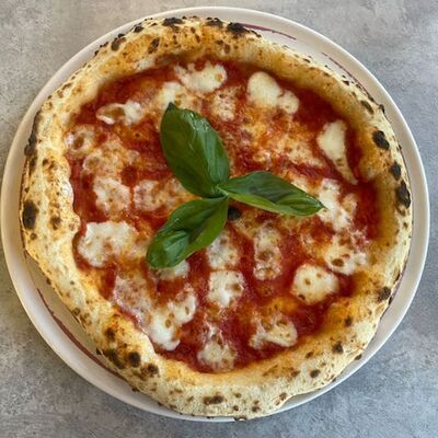 Пицца Маргарита в Фабио по цене 510 ₽