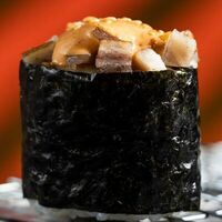 Гункан с угрем спайси в Gojira ramen