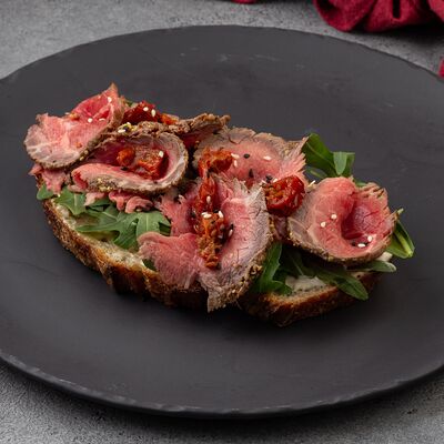 Вителло Тоннато в Пепе Неро по цене 1200 ₽