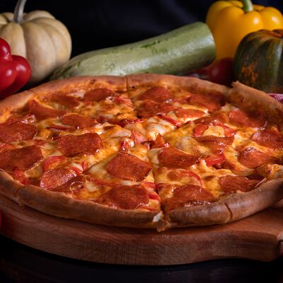 Пицца Пепперони в Тесоро по цене 820 ₽