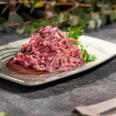 Салат Винегрети с языком в Гогия по цене 545 ₽