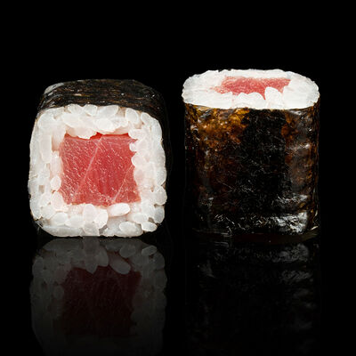 Тунец ролл в Дракон по цене 250 ₽