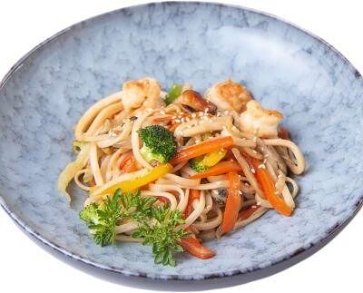 Лапша сифудо удон ясай яки в Суши Ё Пицца по цене 580 ₽