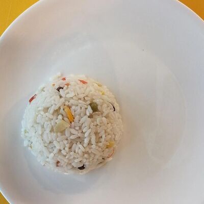 Рис с овощами в Жаримварим по цене 74 ₽