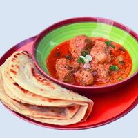 Сливочная курица с 3 паратхами в Banana Leaf