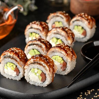 Ролл Канада XL в СушиСтор по цене 555