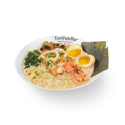 Рамен сливочный с лососем и морепродуктами Kokoro в TomYumBar по цене 1128