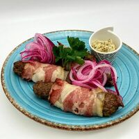 Балкан-Кебаб в Кафе Сербской кухни Шеff