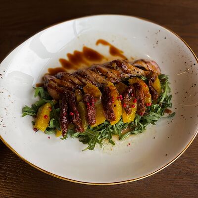 Салат из утки с апельсином в Бк первый по цене 750 ₽