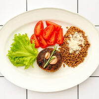 Рубленый стейк по-деревенски в R14