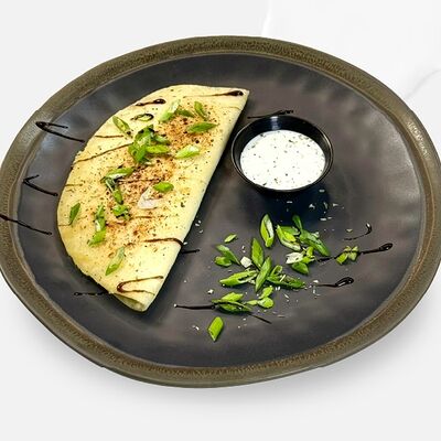 Кыстыбый с зеленью и сметаной в Caviar по цене 350 ₽