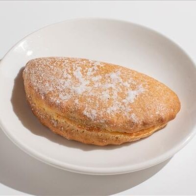 Сочник с творогом в Му-Му по цене 240 ₽