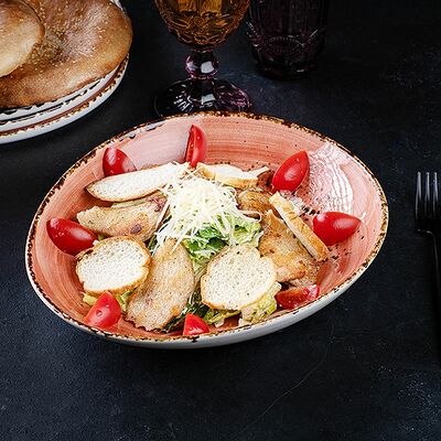 Салат Цезарь с курицей в Лаваш 1 по цене 600 ₽