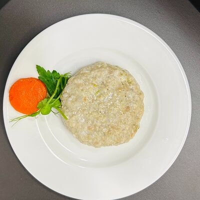 Котлета куриная на пару в Рябинушка по цене 235 ₽