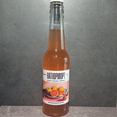 Лимонад Натюрморт Яблоко, клубника, грейпфрут в СЁДНЯ МОЖНО по цене 250 ₽