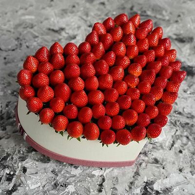 Ягодный бум в сердце размера Xl в Клубника в шоколаде VeryBerryLab по цене 8490