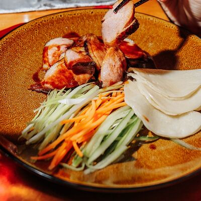 Утка по-китайски в Эбби Noodles & Sushi Bar по цене 830