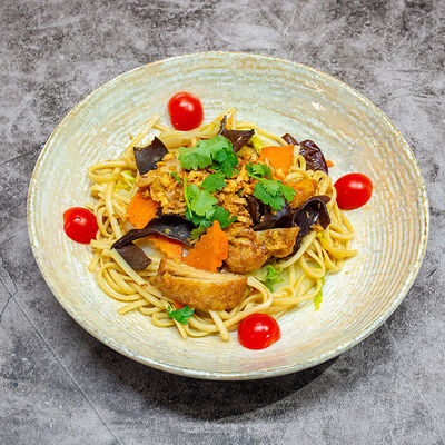 Лапша с курицей в Вьетнамская кухня CYCLO по цене 669 ₽