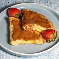 Блины с клубникой и шоколадом в FRUTERO