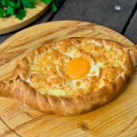 Хачапури по-аджарски в Шафран