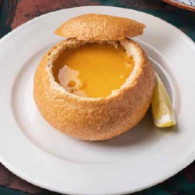 Чечевичный суп в хлебе в Хантама по цене 440 ₽