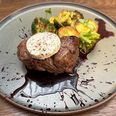 Стейк из говядины с картофелем в Houdini по цене 38 р.