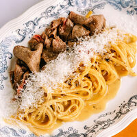 Качо э пепе с рибаем в Greeks & Pasta