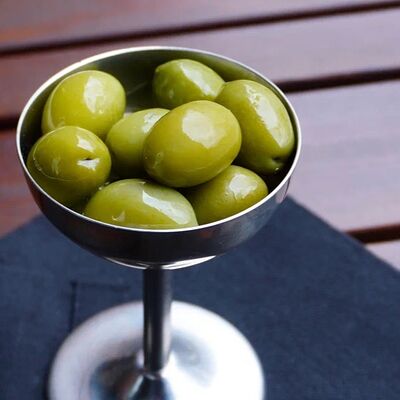 Зеленые оливки с оливковым масломв Nyen по цене 640 ₽