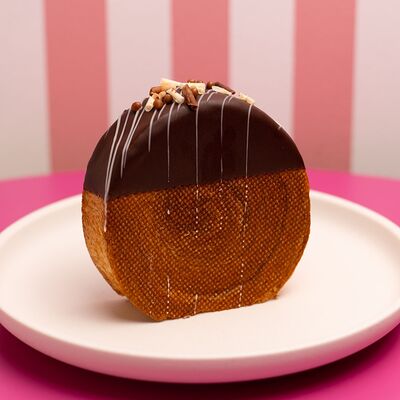 Сюпрем с шоколадом в Муза по цене 350 ₽