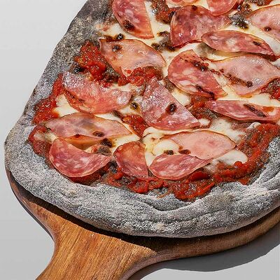 Пицца Сальчичон трюфельный в Твоя пицца от TanukiFamily по цене 790 ₽