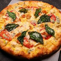 Мегасырная пицца в Kitchen lab