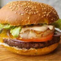 Гавайский бургер в True&Evil