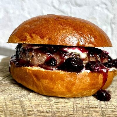 Бургер с черникой 320гр в Choppers по цене 655 ₽