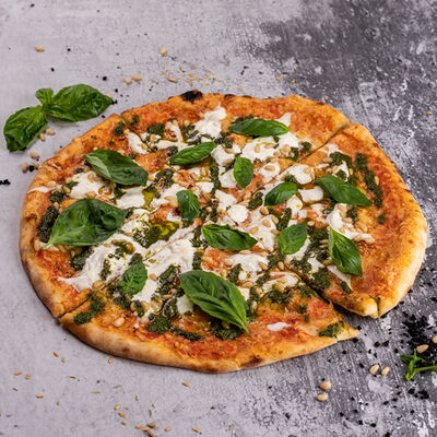 Пицца с сыром страчателла в Refettorio по цене 970 ₽