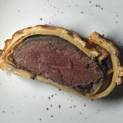 Говядина Веллингтонв Романовская пекарня по цене 1300 ₽
