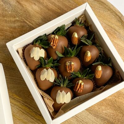 Клубничный набор Женева маленький в Клубника по цене 2990 ₽