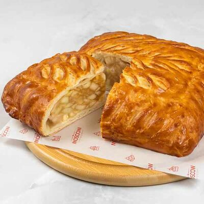 Пирог с яблоками в MOSCOW FOOD Кейтеринг по цене 2160 ₽