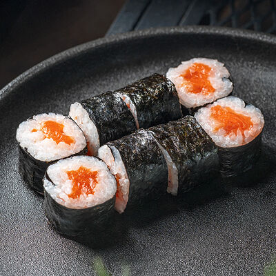 Ролл Сяке Маки в Густо & Пряно по цене 378 ₽