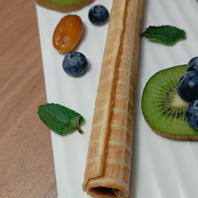 Трубочка со сгущённым молоком в Doner & Grill Шашлык шаурма по цене 70 ₽