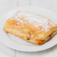 Слойка с яблоком в Восточное бистро Bazar