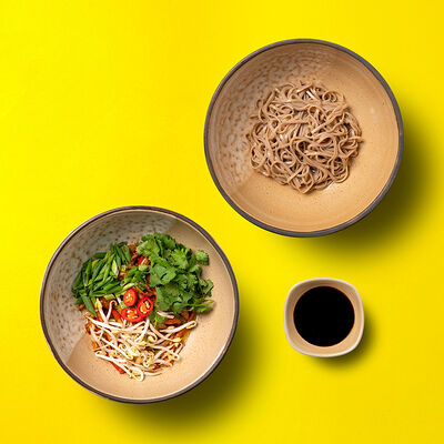 Вок с говядиной, гречневой соба и устричным соусом в VASILCHUKI Chaihona №1 по цене 550